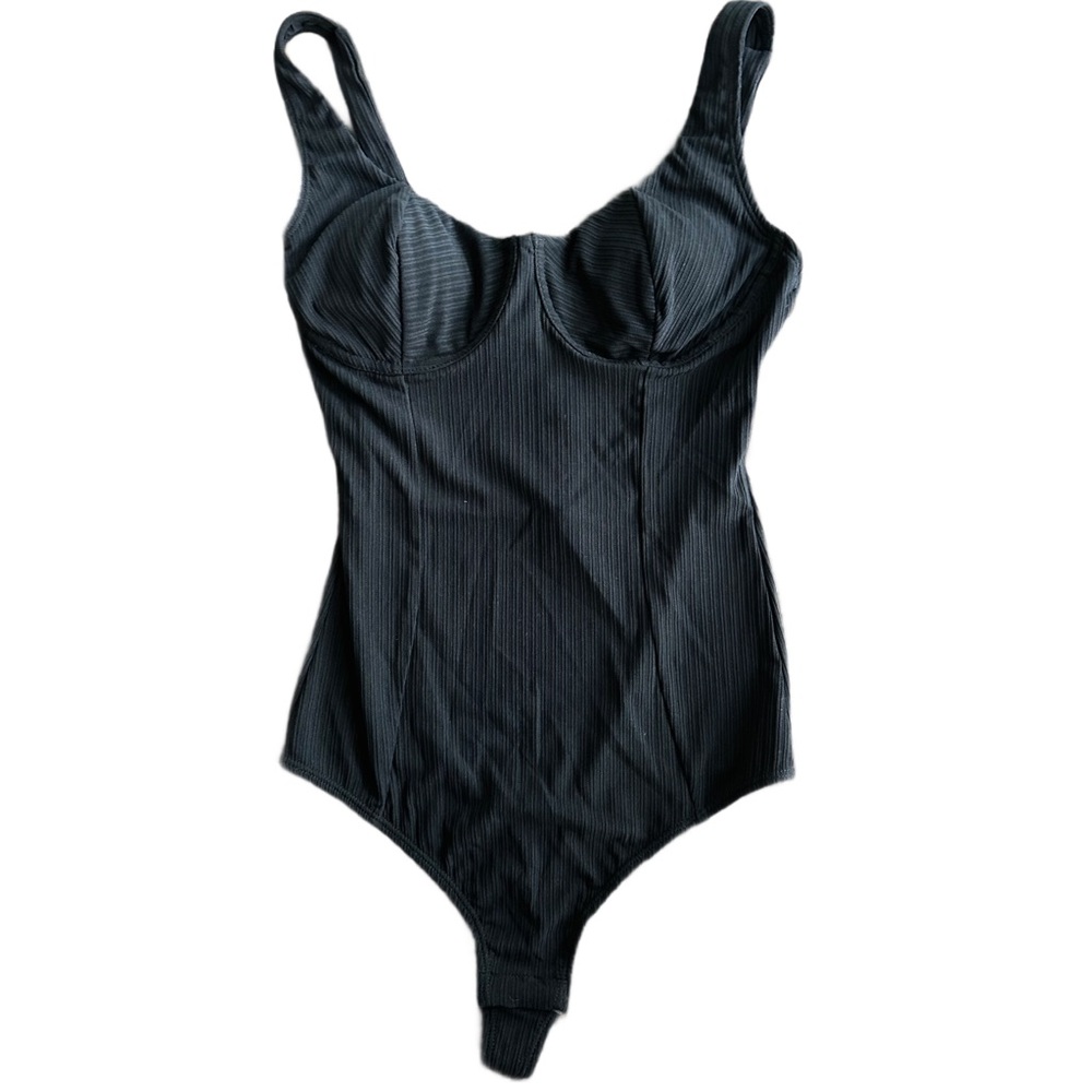 COPY - NWT CUPSHE One Piece Bodysuit Top for Women 
Size S in Black